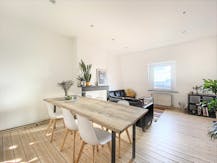 LAEKEN – Appartement lumineux de 4 chambres à louer