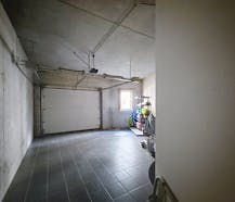 Kantoorruimte met ruime garage in centrum te Sint-Idesbald.