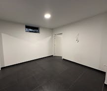 Instapklare praktijk- of kantoorruimte van 55 m² – Kuringen