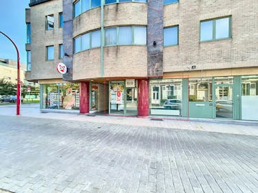 Instapklaar kantoor op gunstige ligging!