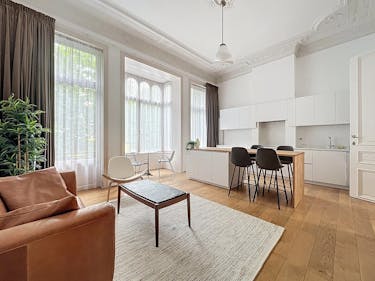 Place Rouppe |Furnished 1-Bedroom Apartment