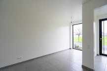 Recente woning met 3 kamers, terras en garage in Elverdinge