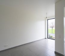 Recente woning met 3 kamers, terras en garage in Elverdinge