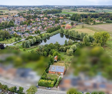 Villa te koop met weide op 3.520m² in Vlamertinge