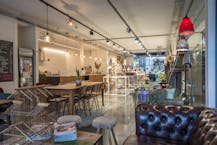 Espace commercial unique dans un manoir rénové à Izegem