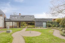 Huis te koop in Ieper met 3 kamers, tuin en garage