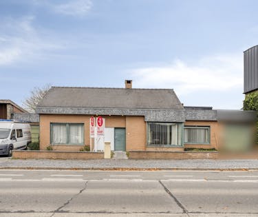 Huis te koop in Ieper met 3 kamers, tuin en garage