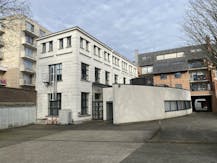 Commercial building with storage/basement in the center of Roeselare