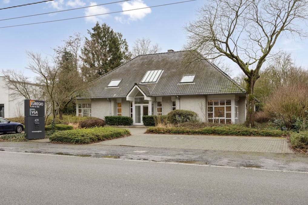 Kantoorruimte op verbindingsweg Hasselt/Genk – ca. 175 m² te huur