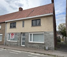 Te renoveren huis te koop in centrum Wielsbeke