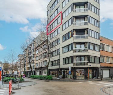 Instapklaar 2-slaapkamer appartement te centrum Oostende