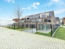 INSTAPKLAAR BEN-APPARTEMENT MET 2 SLAAPK. IN BAZEL EN TERRAS