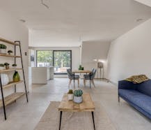 INSTAPKLAAR BEN-APPARTEMENT MET 2 SLAAPK. IN BAZEL EN TERRAS