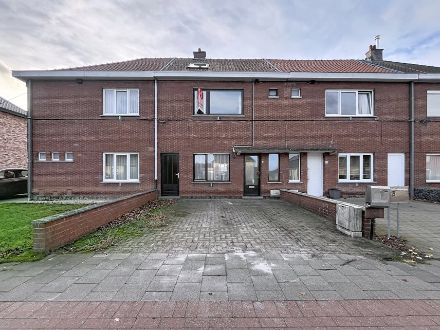 Huis met 4 slaapkamers te koop in Waarschoot