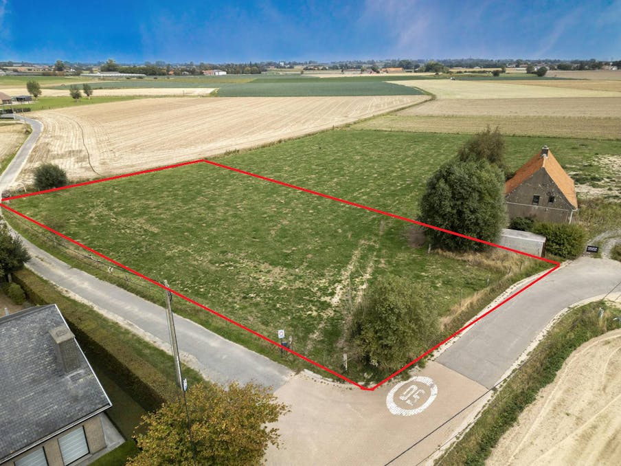 Schitterend gelegen bouwgrond met bouwvergunning!