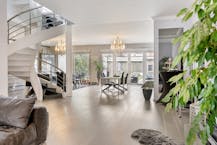 Ruime woning met 4 slaapkamers, en grote garage in Niel