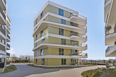 Nieuwbouwappartement met 2 slaapkamers en zicht op het water