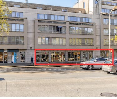 Ruim handelspand op toplocatie in Genk!