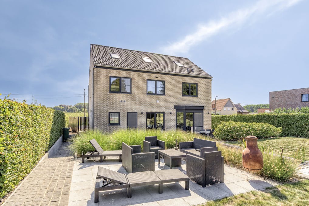 Magnifique maison à vendre avec 5 chambres!