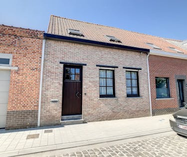 Woning met 3 slaapkamers en tuin te huur in Boezinge
