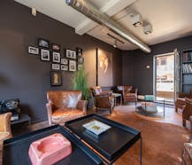 Prachtig handelspand (180m²) met bovenliggend appartement