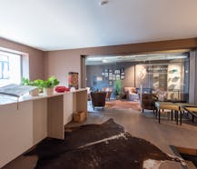 Prachtig handelspand (180m²) met bovenliggend appartement