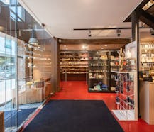 Prachtig handelspand (180m²) met bovenliggend appartement