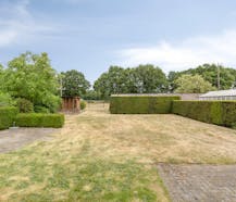 Landhuis op ca.1214m² met aanpalend bouwland aan de tuin !
