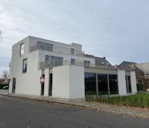 Casco gelijkvloers handelspand te koop in centrum Wielsbeke