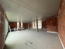 Casco gelijkvloers handelspand te koop in centrum Wielsbeke