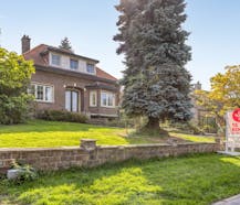 Four-gable house to renovate at a top location in Grimbergen!