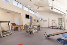 Kantoor/ Praktijkruimte met woonst te koop Sint-Andries