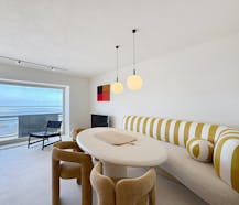Appartement met frontaal zeezicht te koop nabij Knokke