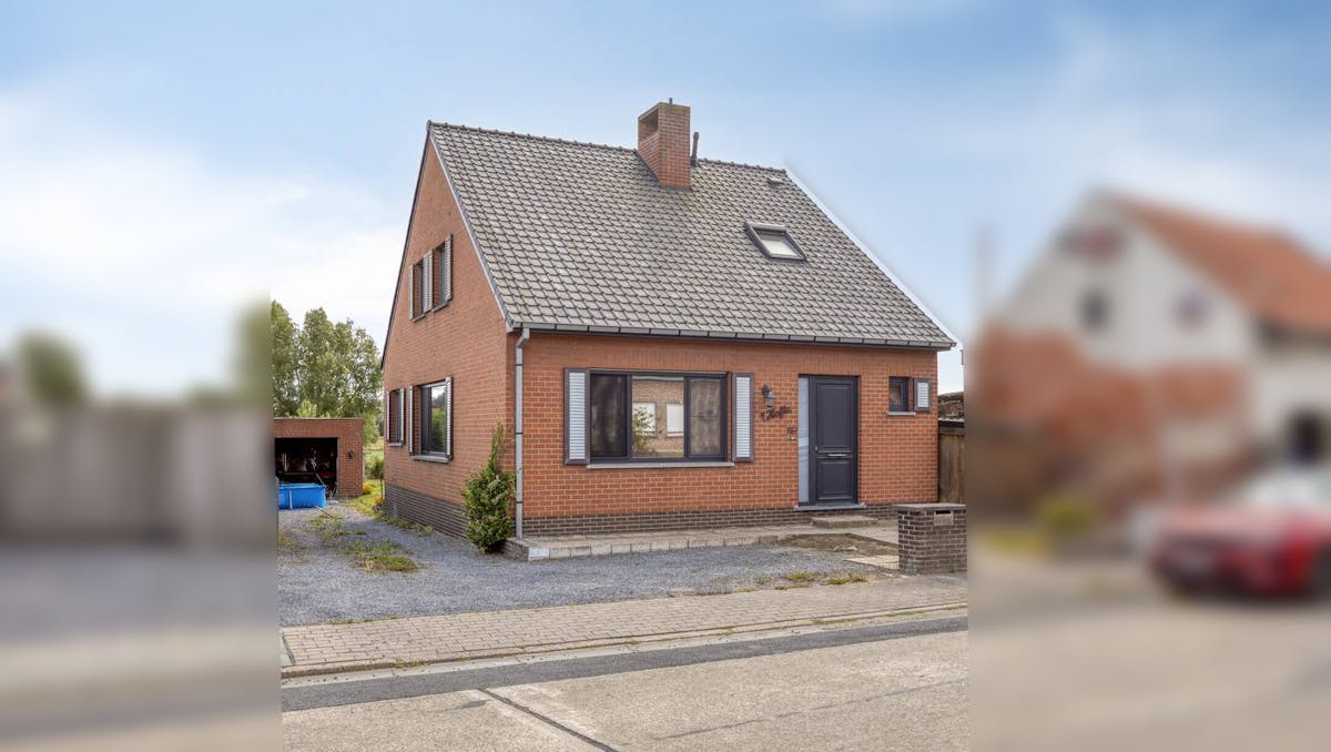 Gerenoveerde open woning met 4 slaapkamers in Kortemark!