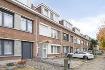 Huis met 6 slaapkamers  en tuin te koop in Merksem!