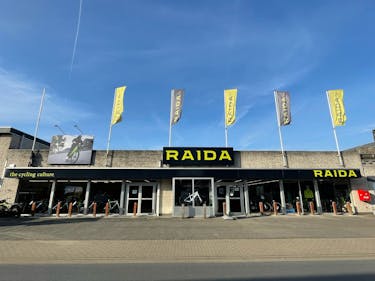 Centraal gelegen handelsruimte te huur in centrum Aartrijke.