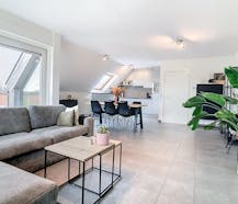 Dakappartement met 2 slaapkamers en terras te Roeselare.