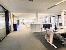 Kantoor te koop van ca. 471 m² in Roeselare