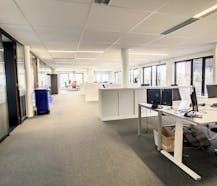 Kantoor te koop van ca. 471 m² in Roeselare