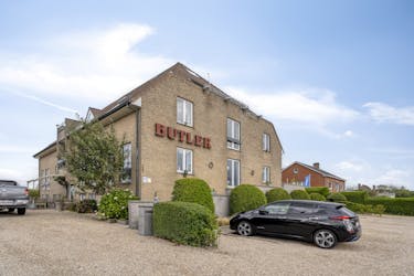 Charmant hotel  met 18 kamers in Zuienkerke