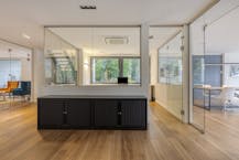 Kantoor te huur in Niel: unieke ligging aan het water