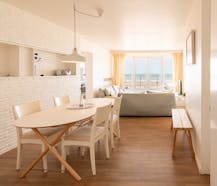 Fantastisch 3 slaapkamer appartement met frontaal zeezicht
