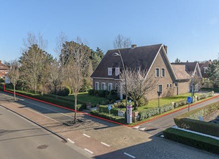 Ruime villa op 1752 m² in hartje Koksijde-Bad
