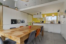 Recent bedrijfsgebouw met woonst te koop in Oudenburg