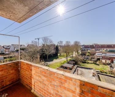 Lichtrijk 2-slaapkamer appartement met open uitzicht