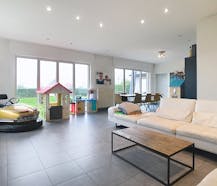 Prachtige villa met 4 slaapkamers en zonnige tuin te Beveren