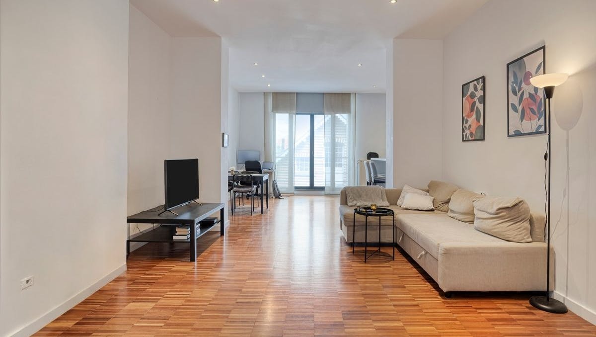 1 bdr apartment with balcony for sale in Ixelles