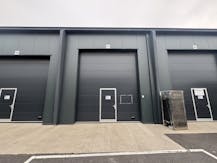 Centraal gelegen magazijn te huur (90 m²) te Middelkerke