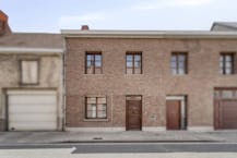 Huis met 3 kamers te koop in centrum Desselgem