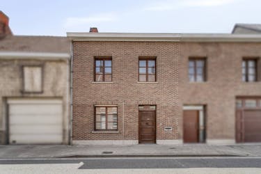 Huis met 3 kamers te koop in centrum Desselgem